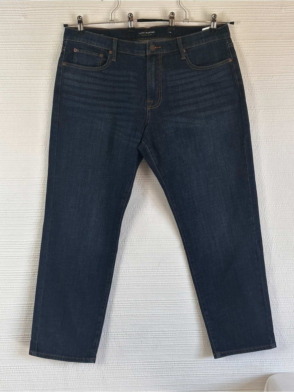 Lucky Brand 221 Straight Dark Wash Jeans Men’s 40x30 – Classic Y2K Workwear